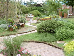 綠化工程 構筑城市生態(tài)屏障，描繪可持續(xù)發(fā)展藍圖